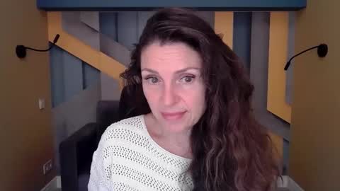 EllaLongs online show from 29, 9, 2025