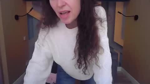 EllaLongs online show from 30, 11, 2025