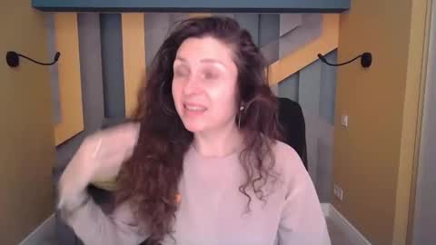 EllaLongs online show from 24, 3, 2026