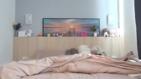 Snapshot of ellamirax chatting on 3, 8, 2026 Ella Mira online show from 3, 8, 2026