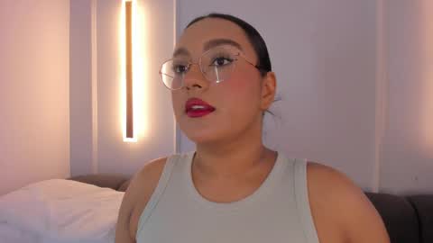 Ella online show from 8, 11, 2025