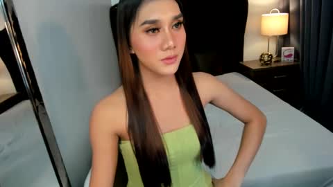 Snapshot of ellats_18 chatting on 9, 12, 2024 Sophia online show from 9, 12, 2024