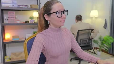 Snapshot of ellcrys chatting on 20, 11, 2025 im Elsa lets go Subscribe to my OF and Youtube -35 online show from 20, 11, 2025