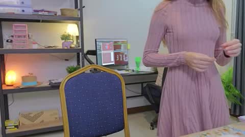 Snapshot of ellcrys chatting on 24, 11, 2025 im Elsa lets go Subscribe to my OF and Youtube -35 online show from 24, 11, 2025