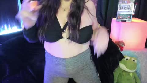 ELLE online show from 26, 9, 2025