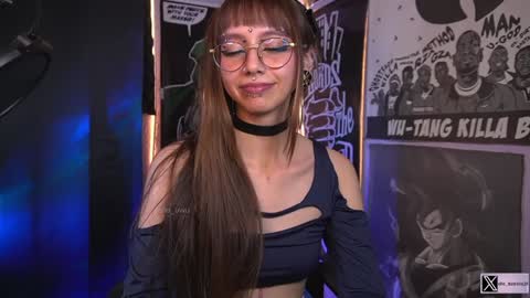 Snapshot of elle_uwu chatting on 18, 12, 2024 follow me on instagram . online show from 18, 12, 2024