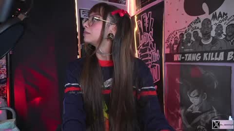Snapshot of elle_uwu chatting on 27, 12, 2024 follow me on instagram . online show from 27, 12, 2024