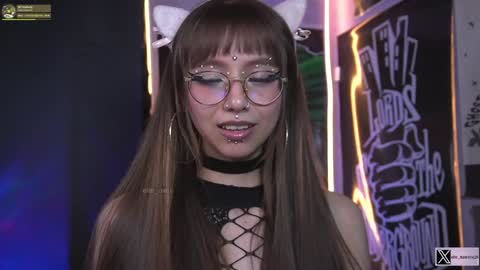 Snapshot of elle_uwu chatting on 22, 1, 2025 follow me on instagram . online show from 22, 1, 2025