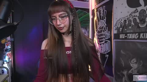 Snapshot of elle_uwu chatting on 22, 1, 2025 follow me on instagram . online show from 22, 1, 2025