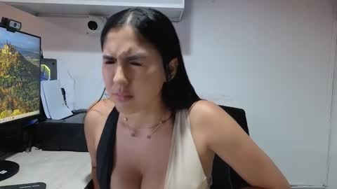 Snapshot of ellecollinss chatting on 9, 10, 2025 S O F I A 3 Try my private online show from 9, 10, 2025