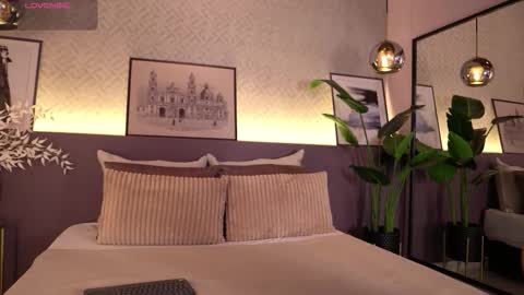 Elle Diane online show from 7, 10, 2025