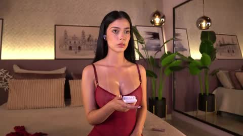 Snapshot of ellediane chatting on 3, 6, 2026 Elle Diane online show from 3, 6, 2026