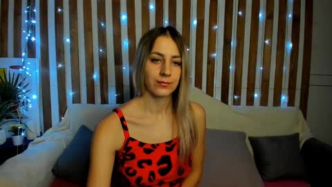 Snapshot of ellen_ross chatting on 1, 3, 2025 Ellen online show from 1, 3, 2025
