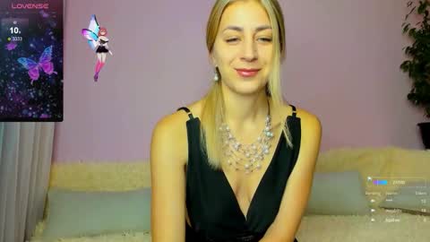 Snapshot of ellen_ross chatting on 28, 9, 2025 Ellen online show from 28, 9, 2025