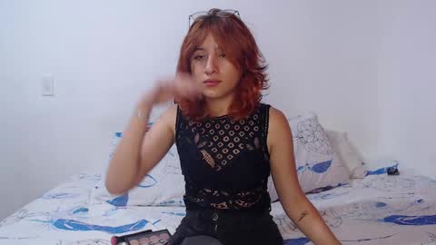 Snapshot of ellie_andy19 chatting on 3, 2, 2025 kev dani online show from 3, 2, 2025