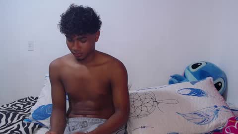 Snapshot of ellie_andy19 chatting on 10, 2, 2025 kev dani online show from 10, 2, 2025