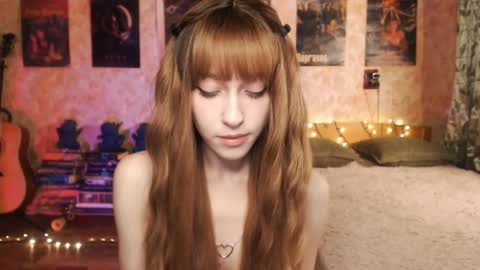 Snapshot of ellie_friendly chatting on 5, 12, 2024 ellie_friendly online show from 5, 12, 2024