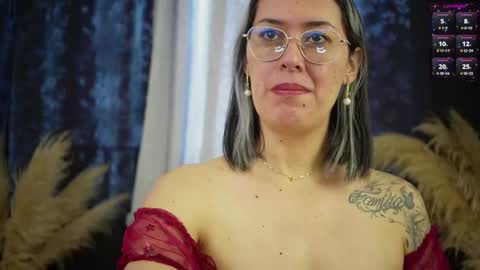 Ellie Ramos online show from 2, 12, 2025