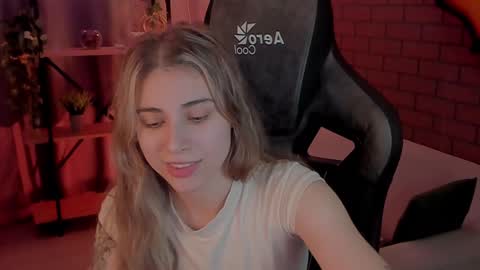 elliecutes online show from 22, 12, 2024