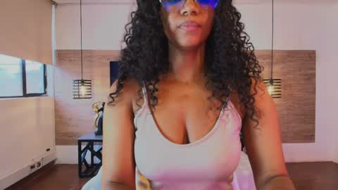 elliee_alves online show from 9, 4, 2026