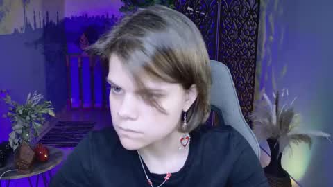 elliemurler online show from 7, 10, 2025