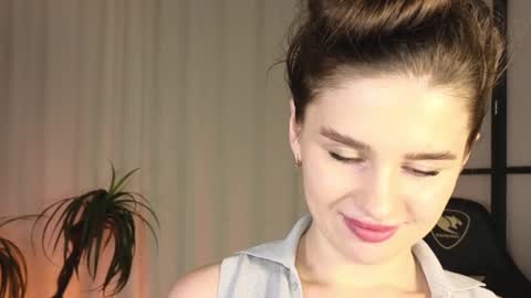 just Emily  online show from 30, 12, 2024