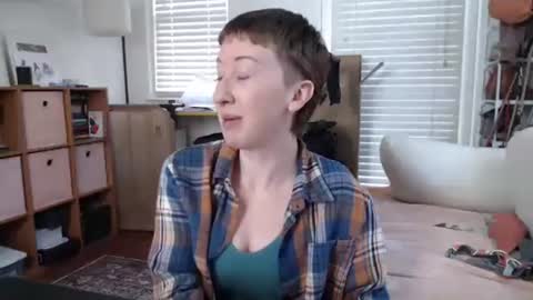 Ellie Rowyn online show from 16, 1, 2026