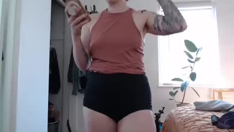 Snapshot of ellierowyn chatting on 20, 3, 2026 Ellie Rowyn online show from 20, 3, 2026