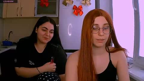 Snapshot of ellies_8 chatting on 5, 2, 2025 Ellie online show from 5, 2, 2025