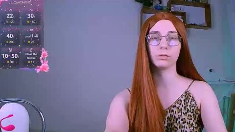 Snapshot of ellies_8 chatting on 8, 2, 2025 Ellie online show from 8, 2, 2025