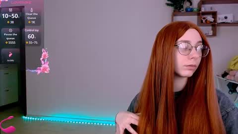 Snapshot of ellies_8 chatting on 3, 3, 2025 Ellie online show from 3, 3, 2025