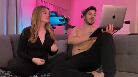 ellieveil online show from 21, 4, 2026