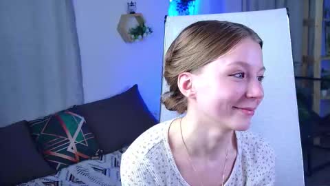 Snapshot of ellifrankenweenie chatting on 23, 3, 2026 Elli online show from 23, 3, 2026