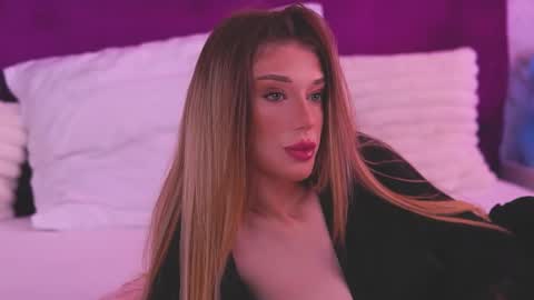 EllinaNuria online show from 17, 4, 2026