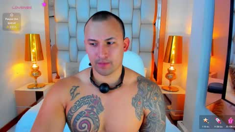 Snapshot of elliott_veelez chatting on 17, 10, 2025 E L L I O T V E L E Z online show from 17, 10, 2025