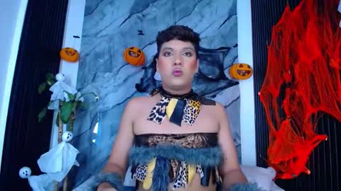 Ellis  online show from 18, 10, 2025