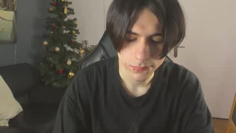 ellis_rin online show from 2, 12, 2025