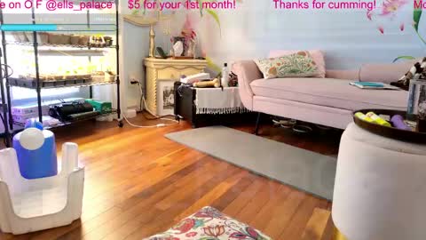 Snapshot of ells_palace chatting on 1, 5, 2026 Ella Bella Bo Bella online show from 1, 5, 2026