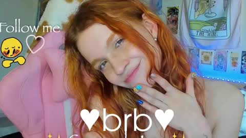 Snapshot of elly_milas chatting on 16, 12, 2025 Elly Fansly online show from 16, 12, 2025