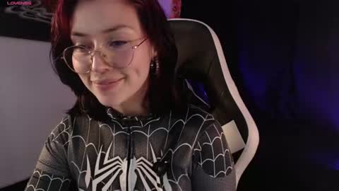 Snapshot of elly_uwuw chatting on 13, 7, 2026 Emy Castro online show from 13, 7, 2026