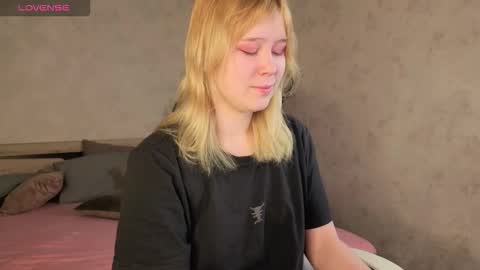 ellya_castro online show from 10, 11, 2025