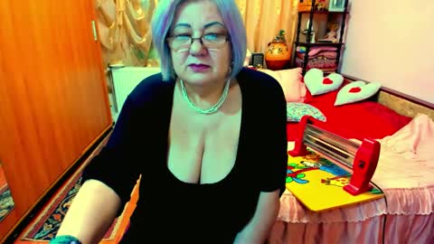 ellyhot53 online show from 2, 1, 2025