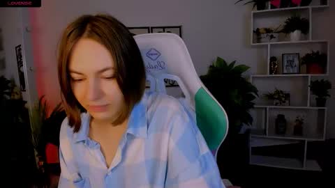 elma_lily online show from 9, 10, 2025