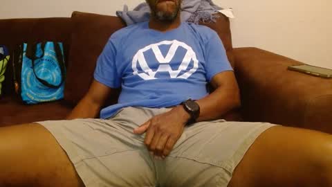 Snapshot of elmorenazogt chatting on 17, 2, 2025 My name is Elmore. Please say hello I like to chat with you. If you have requests or dirty talk please use tip online show from 17, 2, 2025