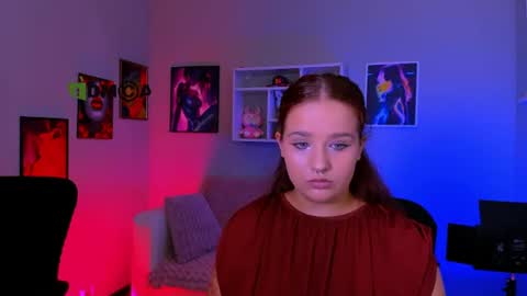 Snapshot of elodie_crystal chatting on 17, 7, 2026 Ella online show from 17, 7, 2026