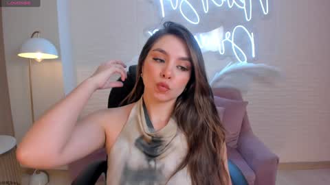 Snapshot of eloisaolivero chatting on 12, 1, 2025 ELOISA OLIVERO online show from 12, 1, 2025