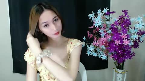 elora_charming online show from 19, 1, 2025