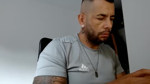 Snapshot of elosocazador chatting on 21, 1, 2025 elosocazador online show from 21, 1, 2025