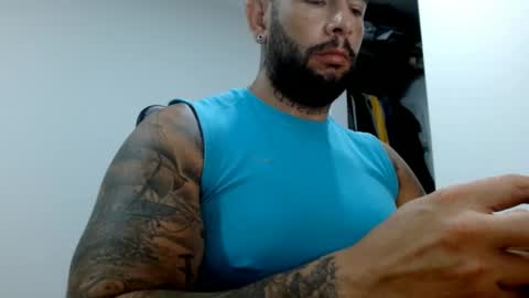 Snapshot of elosocazador chatting on 19, 2, 2025 elosocazador online show from 19, 2, 2025