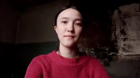 Snapshot of elouisevallian chatting on 27, 5, 2026 Elara online show from 27, 5, 2026